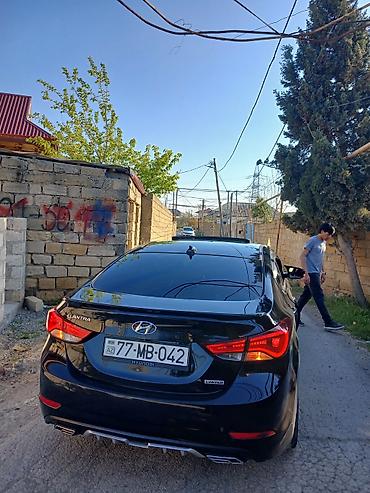 disk: Hyundai Elantra: 1.8 l | 2015 il Sedan — 3