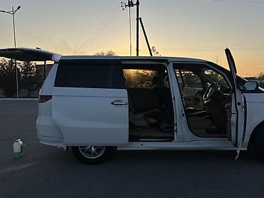 Honda: Honda Elysion: 2004 г., 2.4 л, Автомат, Газ, Минивэн — 2