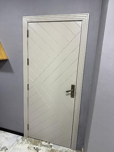 Qapılar və aksessuarlar: Daxili otaq qapısı – dekorativ güzgülü model - Material: MDF/Laminat — 1