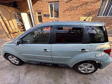 mark 90: Toyota Ist: 2003 г., Автомат, Бензин, Хэтчбэк — 3