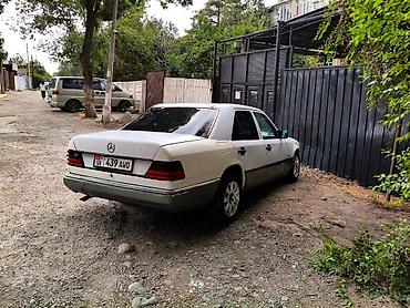 golf 3 2 0: Mercedes-Benz W124: 1989 г., 2 л, Механика, Бензин, Седан — 1
