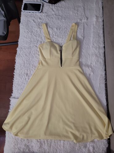 viskozne haljine: L (EU 40), bоја - Žuta, Drugi stil, Na bretele