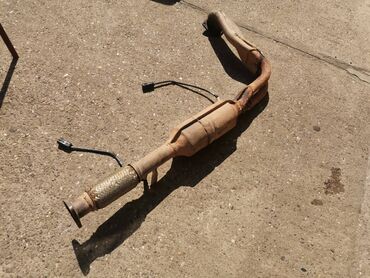 Auto delovi: Dupla grana sa lamda sondama Lada 21214i Niva. Polovna. Izvadjen — 9