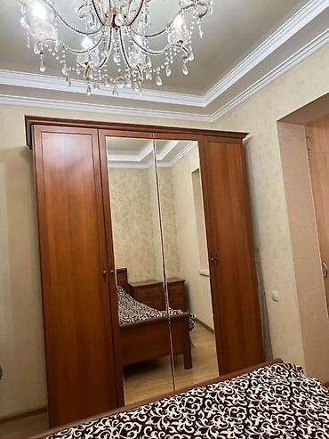 Спальные гарнитуры: Спальный гарнитур из массива/Шатура классическом стиле, цвет тёплый — 1