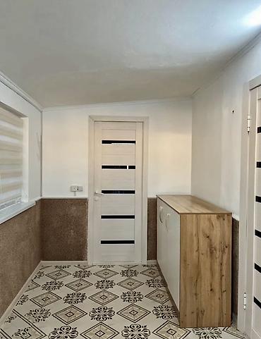 Үйлөрдү ижарага берүү: 59 м², 2 бөлмө, Аламедин базары, Үй-бүлөлүүлөргө — 5