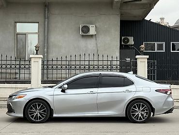 Toyota: Toyota Camry: 2022 г., 2.5 л, Автомат, Гибрид, Седан — 6