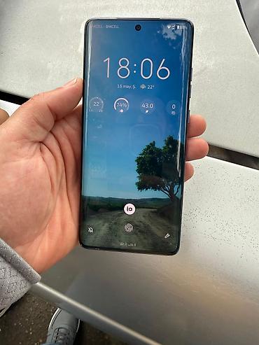 телефон fly cumulus 1: Motorola Edge, 256 ГБ, цвет - Серый, Беспроводная зарядка — 5