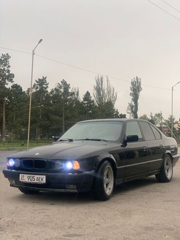 Транспорт: BMW 525: 2.5 л | 1992 г. | Седан