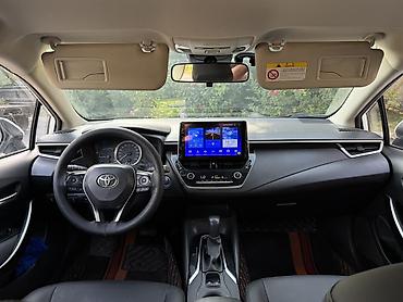 geeli coolray: Toyota Corolla: 2021 г., 1.8 л, Вариатор, Гибрид, Седан — 8