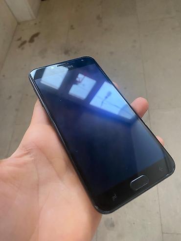 samaung j4: Samsung Galaxy J4 2018, 32 GB, rəng - Qara, Barmaq izi — 2