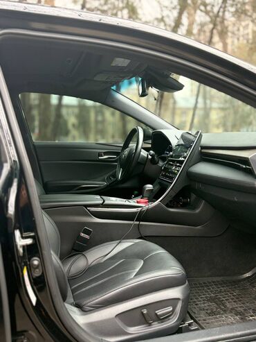 Toyota: Toyota Avalon: 2018 г., 2.5 л, Вариатор, Гибрид, Седан — 7