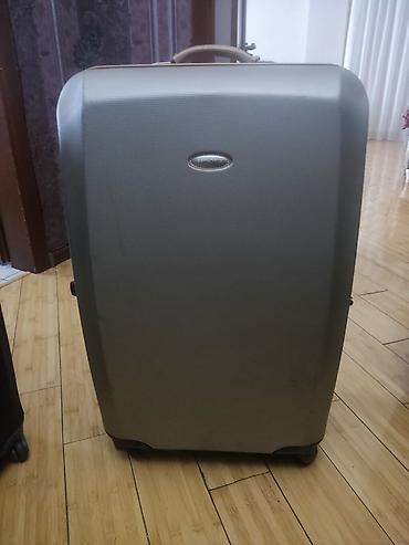 Чемоданы: Чемодан, Материал: Пластик, Большой (более 70 л), На колесах — 9