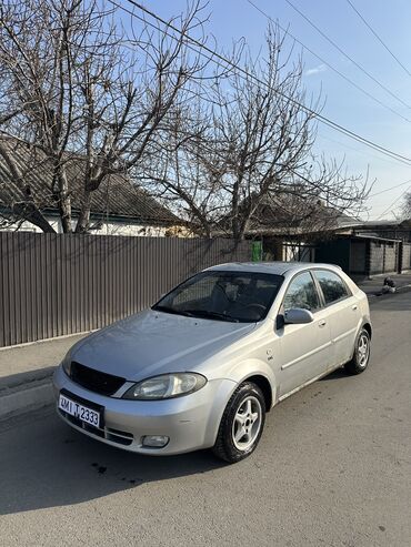 Daewoo: Daewoo Lacetti: 2004 г., 1.4 л, Механика, Газ, Хэтчбэк