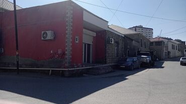 xacmaz kirayə: Künc mövqedə yerləşən ayrıca girişli kommersiya obyektı