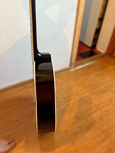 jolana gitara: Akustik gitara, 6 sim, İşlənmiş, Ünvandan götürmə — 6