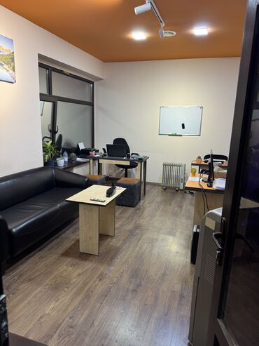 Ofislər: İcarə obyekt Kurslar, Repetitorlar, Xonça yerləri və ya ofis üçün — 1