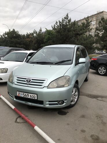 Toyota: Toyota Ipsum: 2003 г., 2.4 л, Автомат, Газ, Вэн/Минивэн