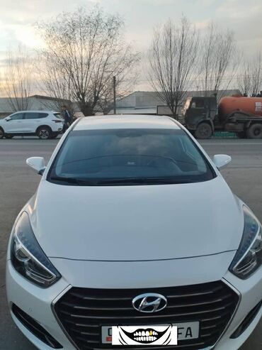 солярис 2015: Hyundai i40: 2015 г., 2 л, Автомат, Бензин, Седан