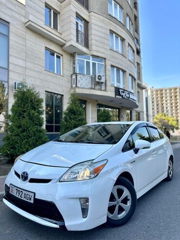 тойота гибрид: Toyota Prius: 2013 г., 1.8 л, Вариатор, Гибрид, Хетчбек