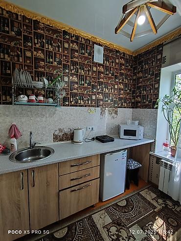 комнаты ысык кол: Квартира посуточно 1 комн,2 комн,3 комн. в Кара-балта, ул. Мира,дом — 8