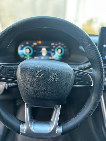 Другие автомобили: Электромобиль кроссовер (белый цвет кузова). Ключевые особенности: - — 10