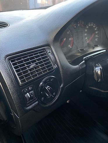 Volkswagen: Volkswagen Golf: 1999 г., Бензин — 2