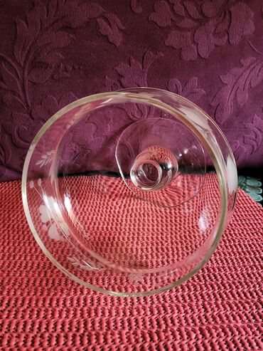 Ostalo posuđe: Casa nova velika kristalna sa gravurom,rucni rad. ceska 70te za na lalafo.rs — 9 Ostalo posuđe: Casa nova velika kristalna sa gravurom,rucni rad. ceska 70te za — 9