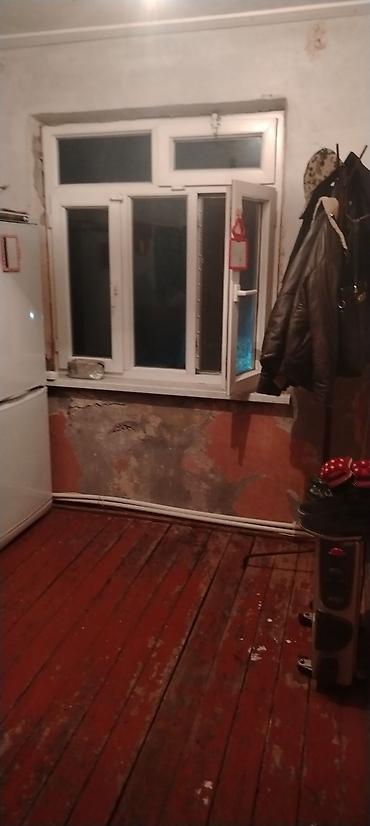 hovsanda menzil: Gəncə şəhəri pasyolka5/4 təmirsiz 2 otaq satılır razılaşma var. Watsab — 4