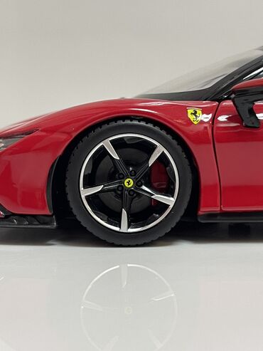 Avtomobil modelləri: Ferrari, 2025 il, 1:24, Dəmir, Rayonlara çatdırılma, Ünvandan götürmə, Pulsuz çatdırılma — 18