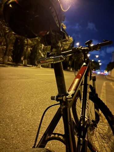 İdman velosipedləri: İşlənmiş Dağ velosipedi 26", sürətlərin sayı: 21, Ünvandan götürmə — 6