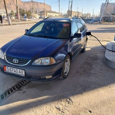 автомобили тайота: Toyota Avensis: 2002 г., 1.8 л, Механика, Бензин, Универсал