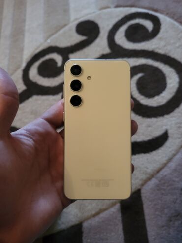 Samsung: Samsung Galaxy S24, 128 GB, rəng - Bej, Simsiz şarj — 6