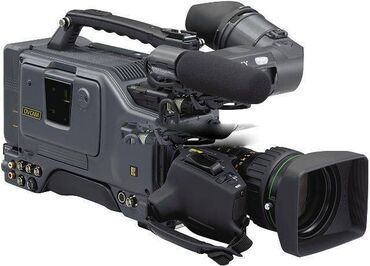 işlenmiş kameralar: DVCAM videokamera "Sony DSR-570-WSP" Kamera əla vəziyətdə.Video kamera