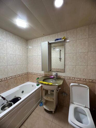 Uzunmüddətli kirayə evlər: 100 kv. m, 3 otaqlı, Qaz, İşıq, Su -da lalafo.az — 15 Uzunmüddətli kirayə evlər: 100 kv. m, 3 otaqlı, Qaz, İşıq, Su — 15