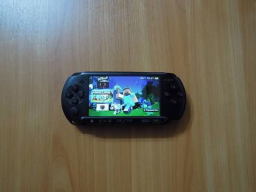 psp 3008: Sony PSP в отличном состоянии, прошита. В комплекте чехол, зарядка