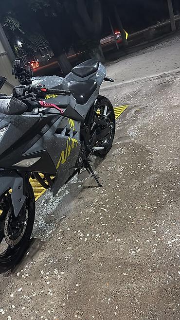 спортбайк kawasaki: Спортивный мотоцикл в стиле Kawasaki Ninja - Кузов: полноразмерный — 4
