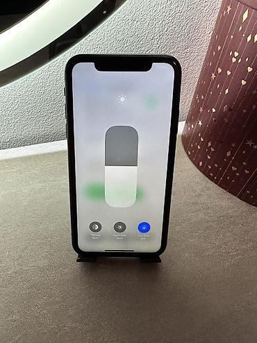 Apple iPhone: IPhone Xr, Б/у, 128 ГБ, Черный, Кабель, 72 % — 1