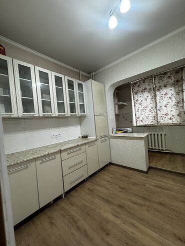 Продажа квартир: 2 комнаты, 65 м², 106 серия улучшенная, 3 этаж, Евроремонт