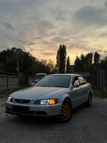 авто купе: Honda Torneo: 2001 г., 1.8 л, Механика, Бензин, Седан