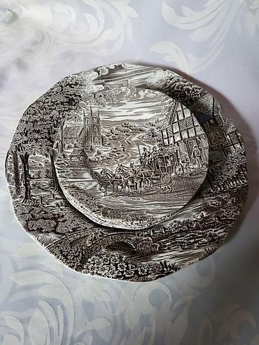 Ostali antikviteti: Engleski servis za poslastice Staffordshire iz 70ih. Engleski servis — 17