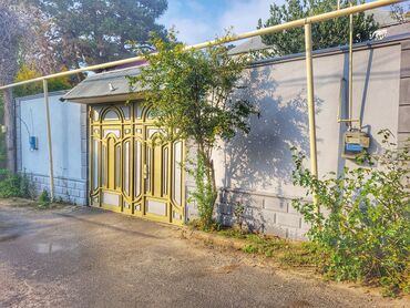 Həyət evləri və villaların satışı: 8-ci kilometr 7 otaqlı, 220 kv. m, Yeni təmirli — 4