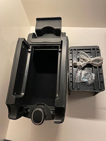 salon 07: Avtomobil ucun universal USB cıxış qolaltı. Подлокотник Qolaltı — 2