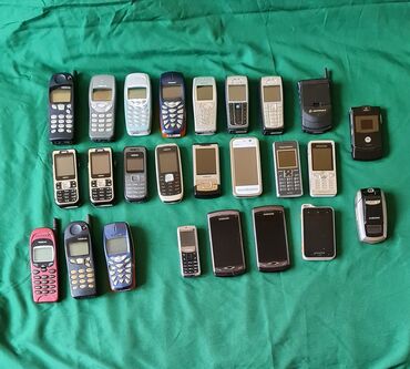 Ostali mobilni telefoni: Kolekcija starih mobilnih telefona – razni brendovi i modeli - Ukupno — 2