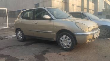 срочно срочно продаю машина: Toyota Дуэт: 1999 г., 1 л, Автоматические, Бензин