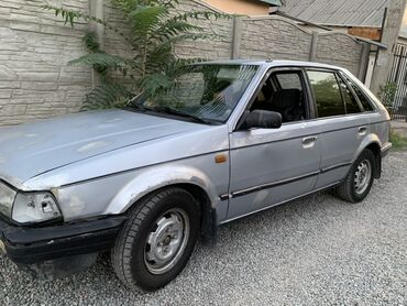 мазда демто: Mazda 323: 1988 г., 1.3 л, Механика, Бензин, Хетчбек