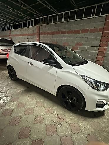 Унаа сатуу: Chevrolet Spark: 2020 г., 1 л, Вариатор, Бензин, Хетчбек — 2