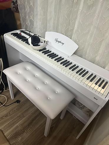maqintafon pianer: Elektron fortepiano – “Symphony” rəng: ağ. Tam ölçülü klaviatura — 1