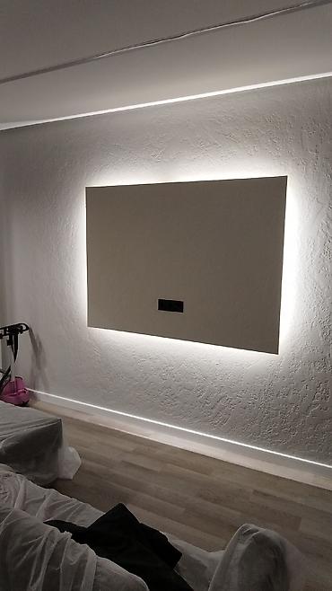 plastik qapi gence: LED xətləri və gizli işıqlandırma ilə alçıpan tavan və divar dizaynı — 1