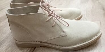 Botinkalar: Bej rəngli süet desert çəkmələri -Yenidir geyinilmeyib.(xaricden — 2