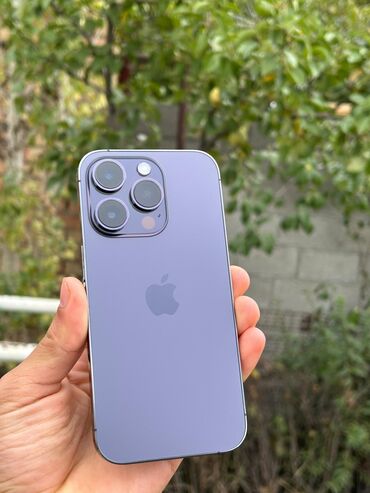 iphone телфон: IPhone 14 Pro, Б/у, 128 ГБ, Deep Purple, Зарядное устройство, Защитное стекло, Чехол, 85 %